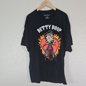 Betty Boop T-Shirt.
